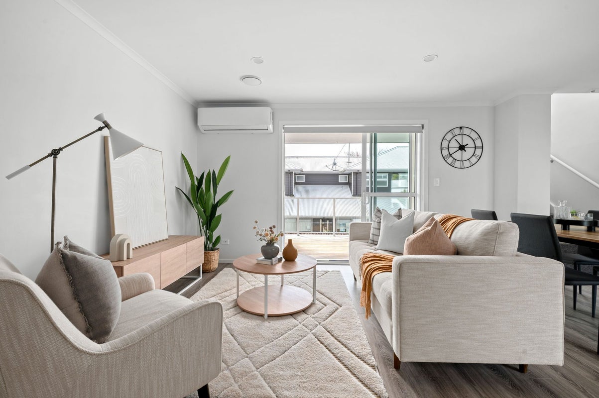 3/4 Palmerston Street, Hamilton Central, Hamilton - Carousel 2
