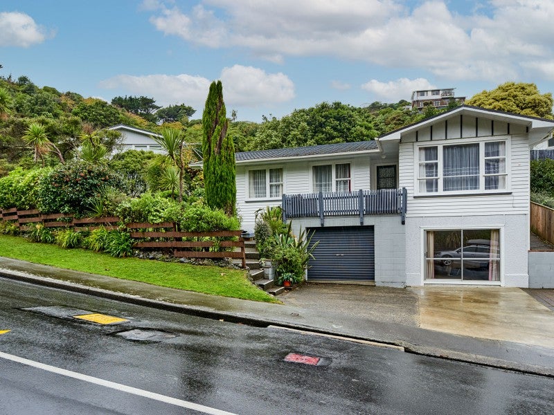 46 Melrose Road, Island Bay, Wellington - Carousel 1