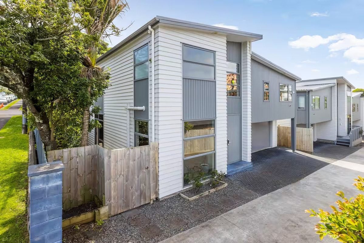 60A Pah Road, Epsom, Auckland - Carousel 1