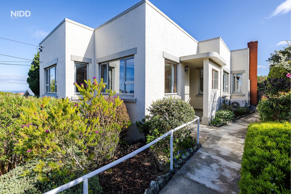 217 Highcliff Road, Shiel Hill, Dunedin - Carousel 2