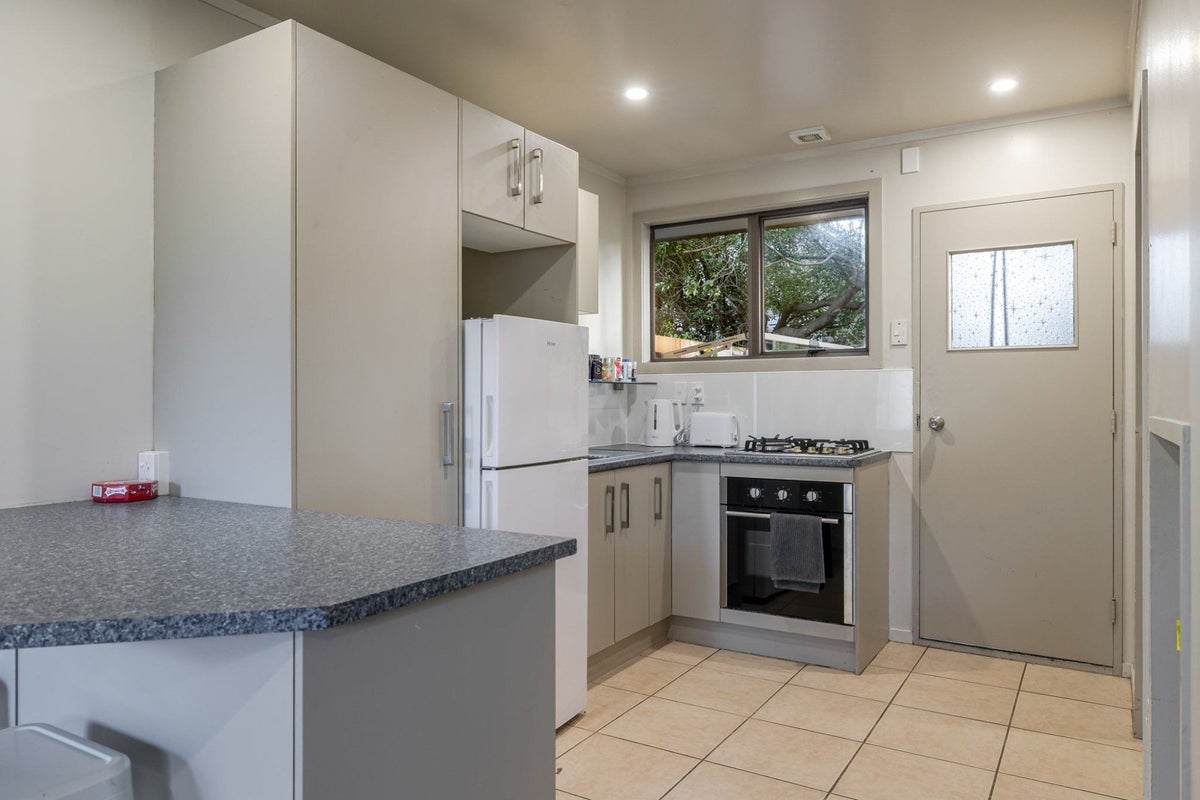 107 Ferguson Street, West End, Palmerston North - Carousel 2