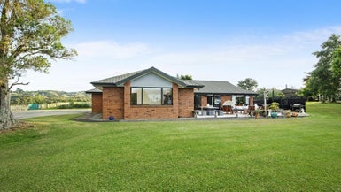 26 Munros Road, Clevedon, Papakura - Carousel 1
