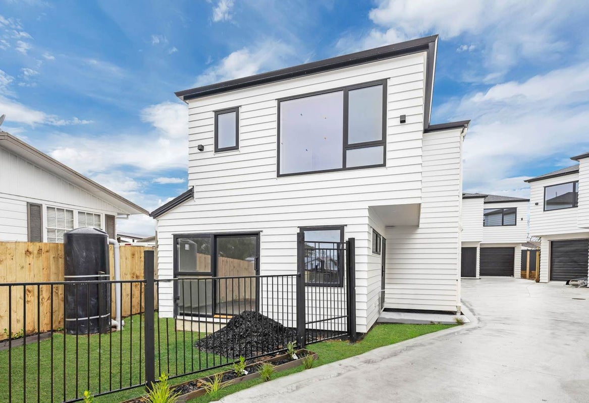29D Yearsley Place, Manurewa, Auckland - Carousel 2