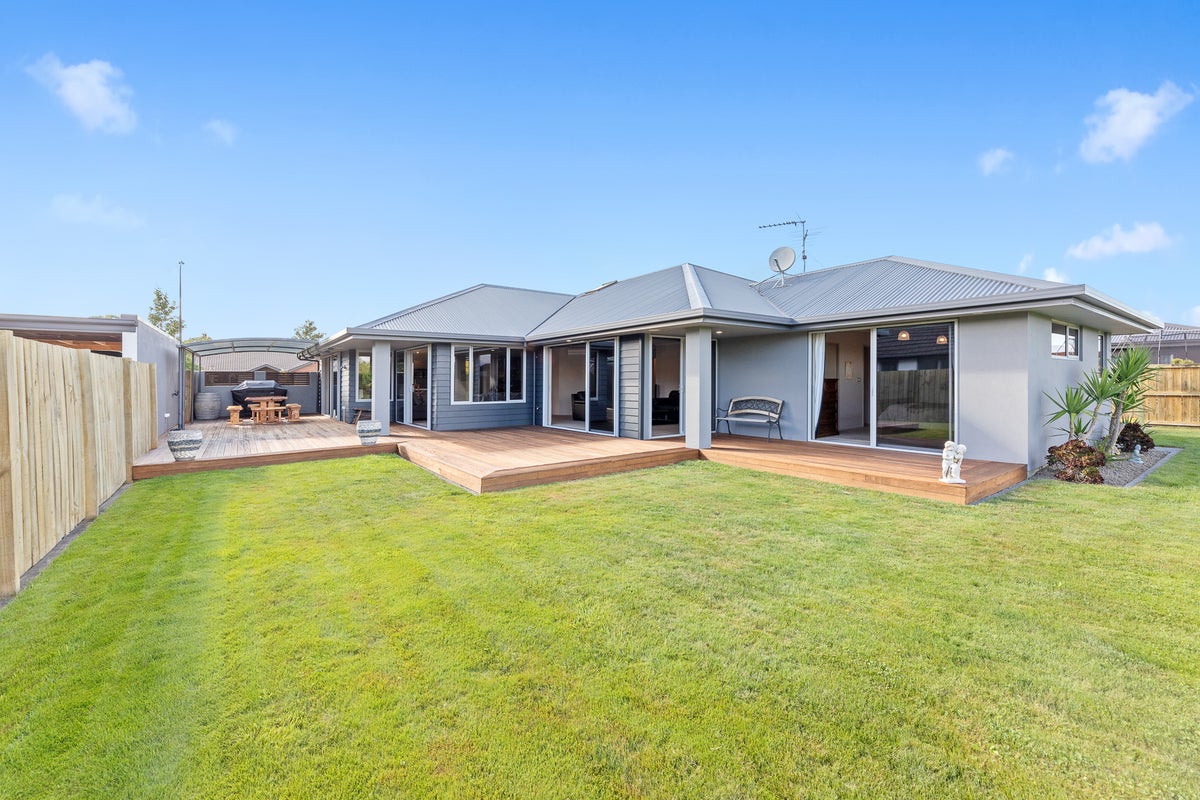 18 Clearwater Place, Mayfield, Blenheim - Carousel 2