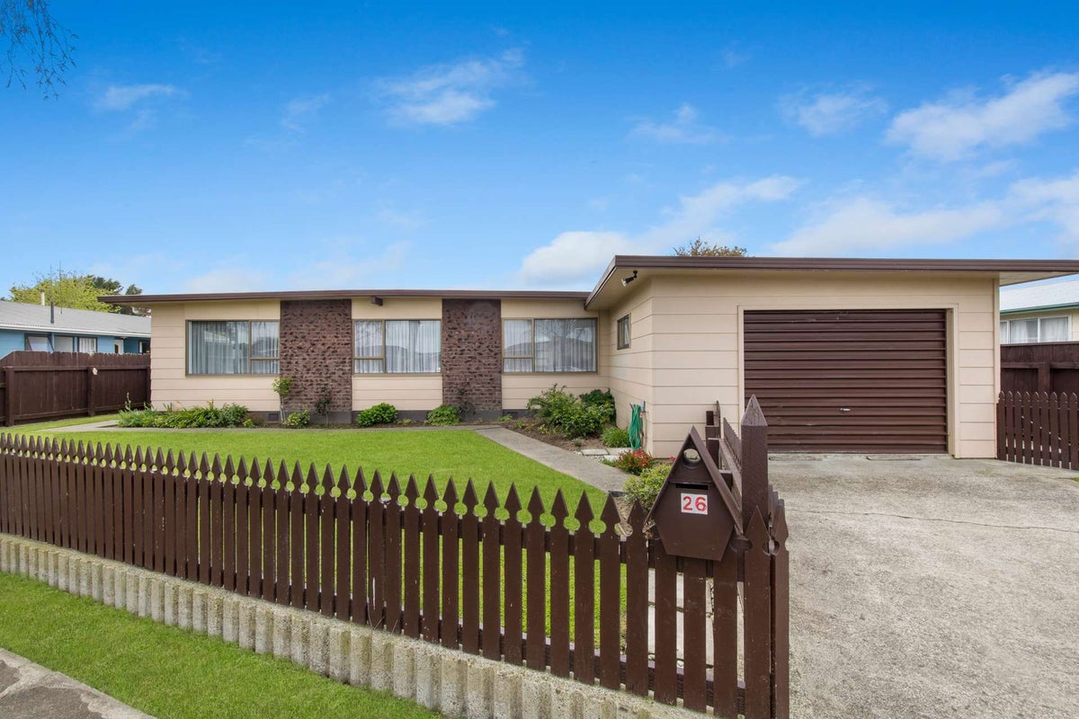 26 Humphries Place, Awapuni, Palmerston North - Carousel 1