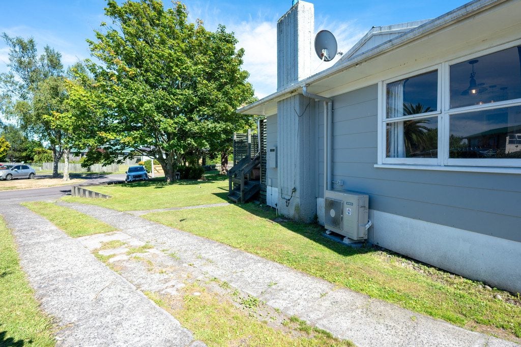 13 Byron Grove, Owhata, Rotorua - Carousel 14