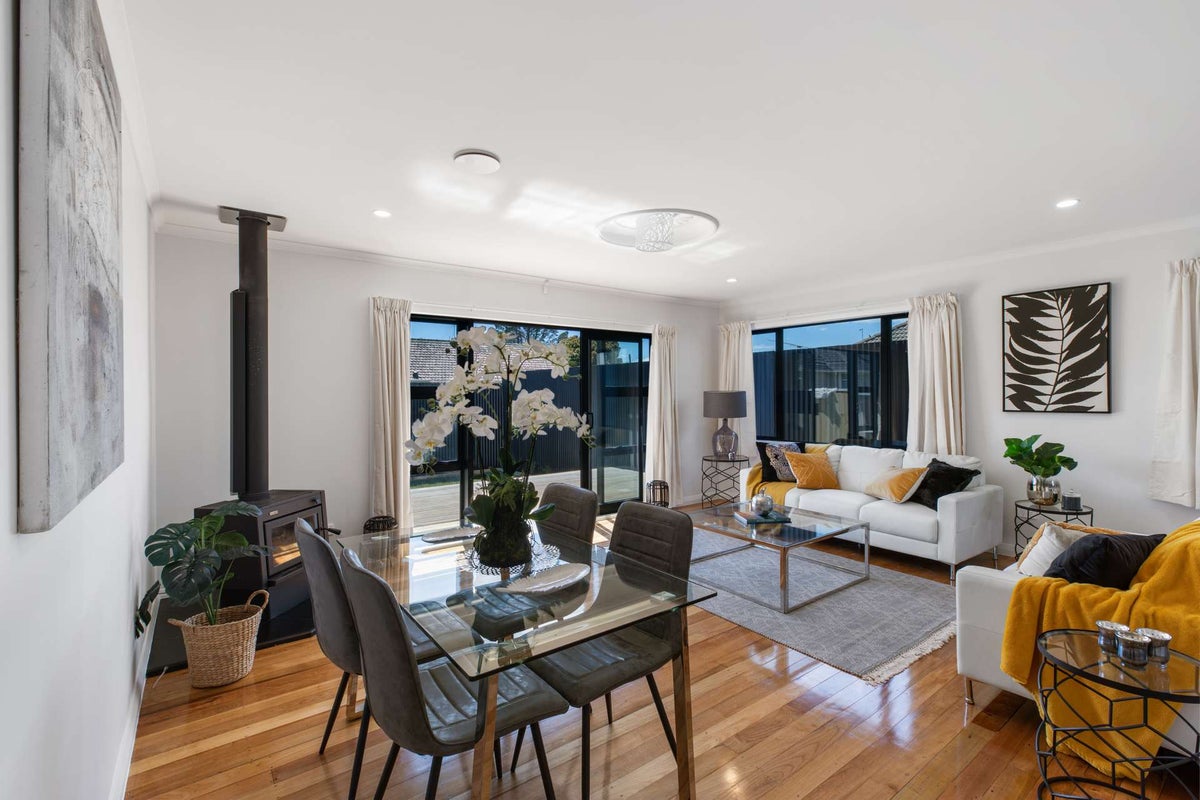 34A Erima Avenue, Point England, Auckland - Carousel 1
