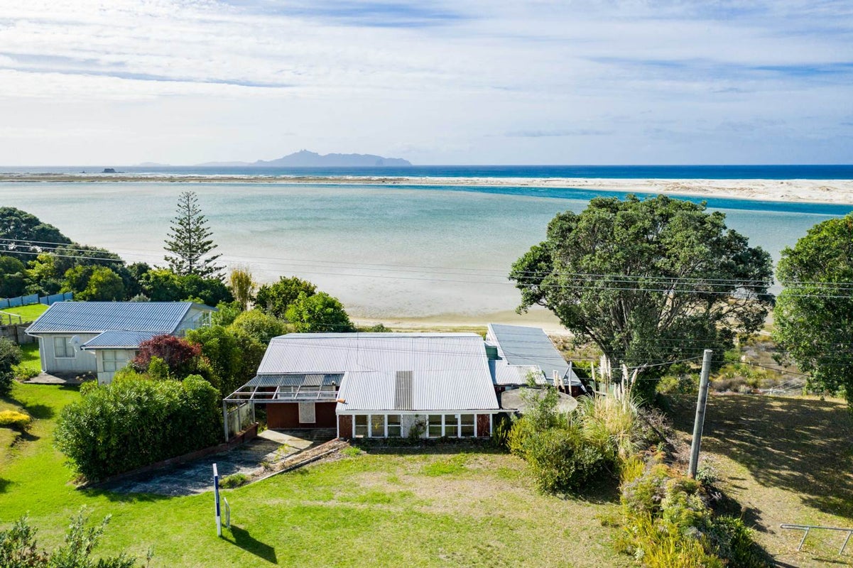 5 Lincoln Street, Mangawhai Heads, Mangawhai - Carousel 2