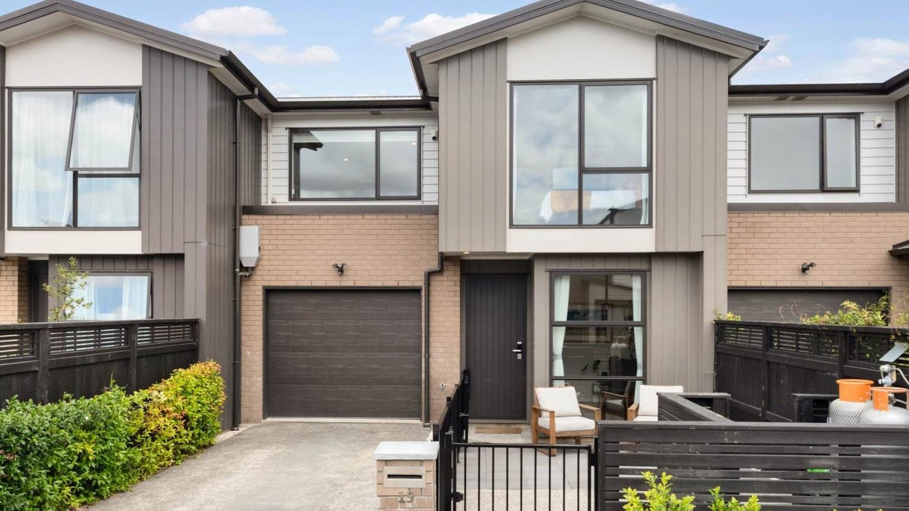 19 Waterlily Street, Hobsonville, Auckland - Carousel 1