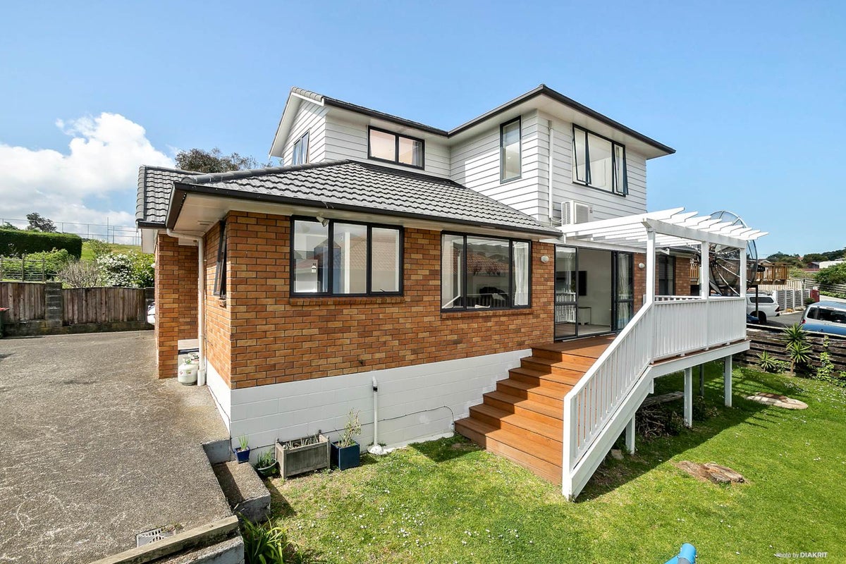 7A Athenic Avenue, Lynfield, Auckland - Carousel 2