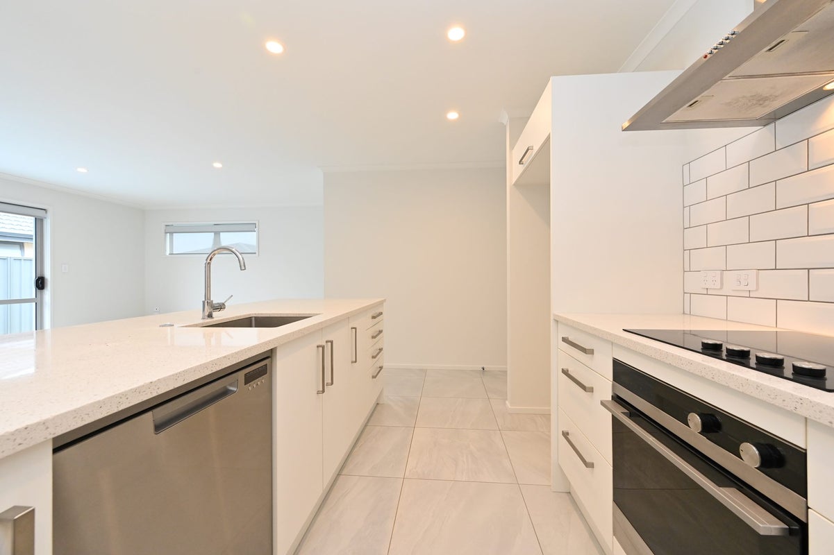 4 Manganui Place, Te Awa, Napier - Carousel 2