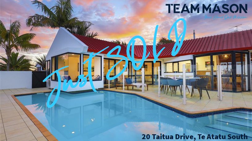 20 Taitua Drive, Te Atatu South, Auckland - Carousel 1