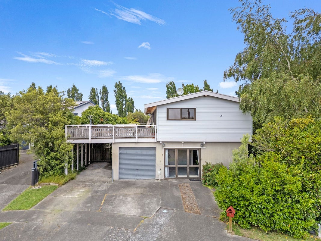 7 Moray Place, Durie Hill, Whanganui - Carousel 1