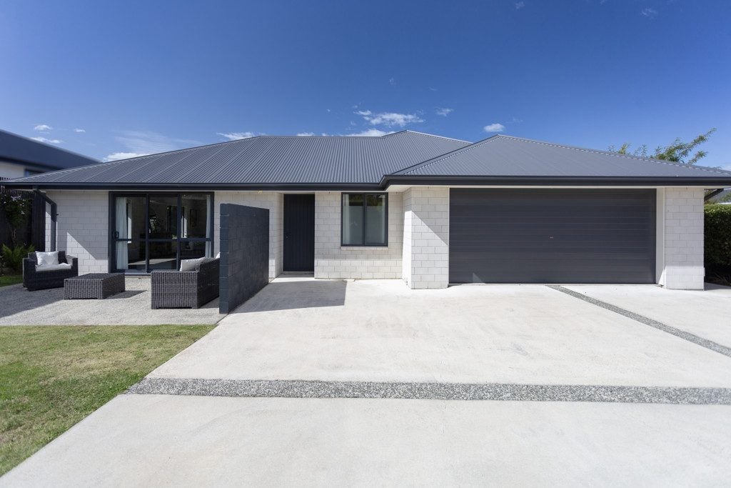 39A Lune Street, South Hill, Oamaru - Carousel 1