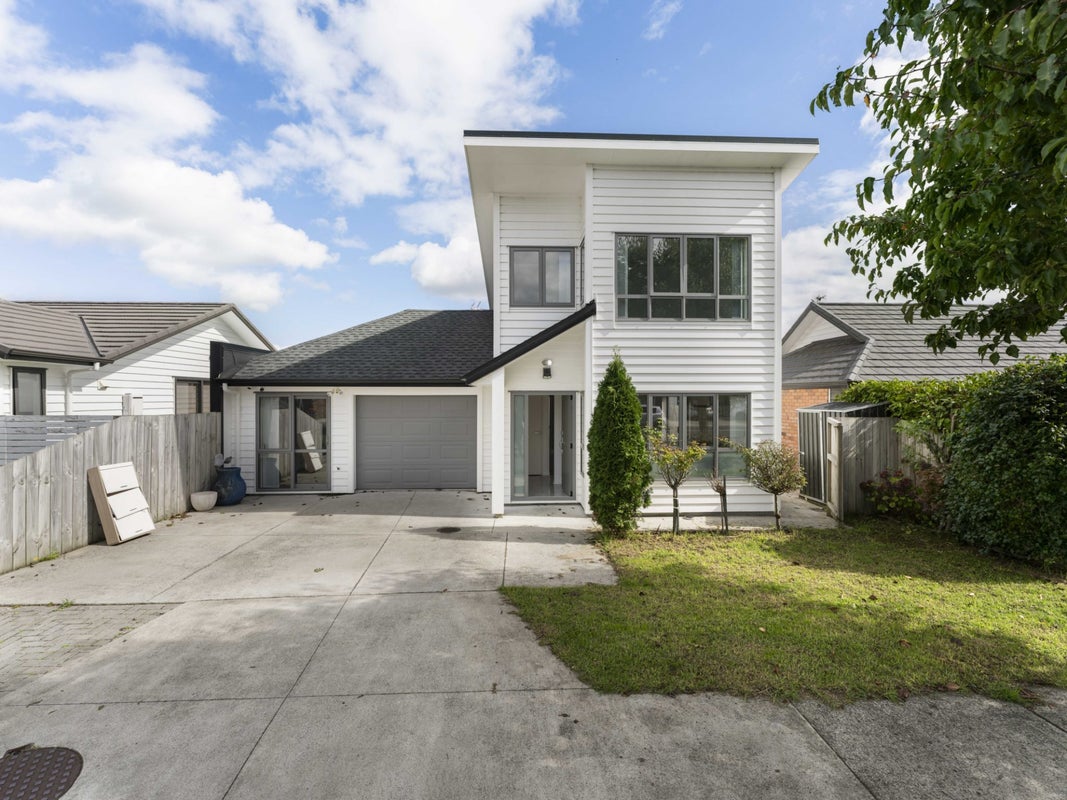 12 Matata Drive, Takanini, Auckland - Carousel 1