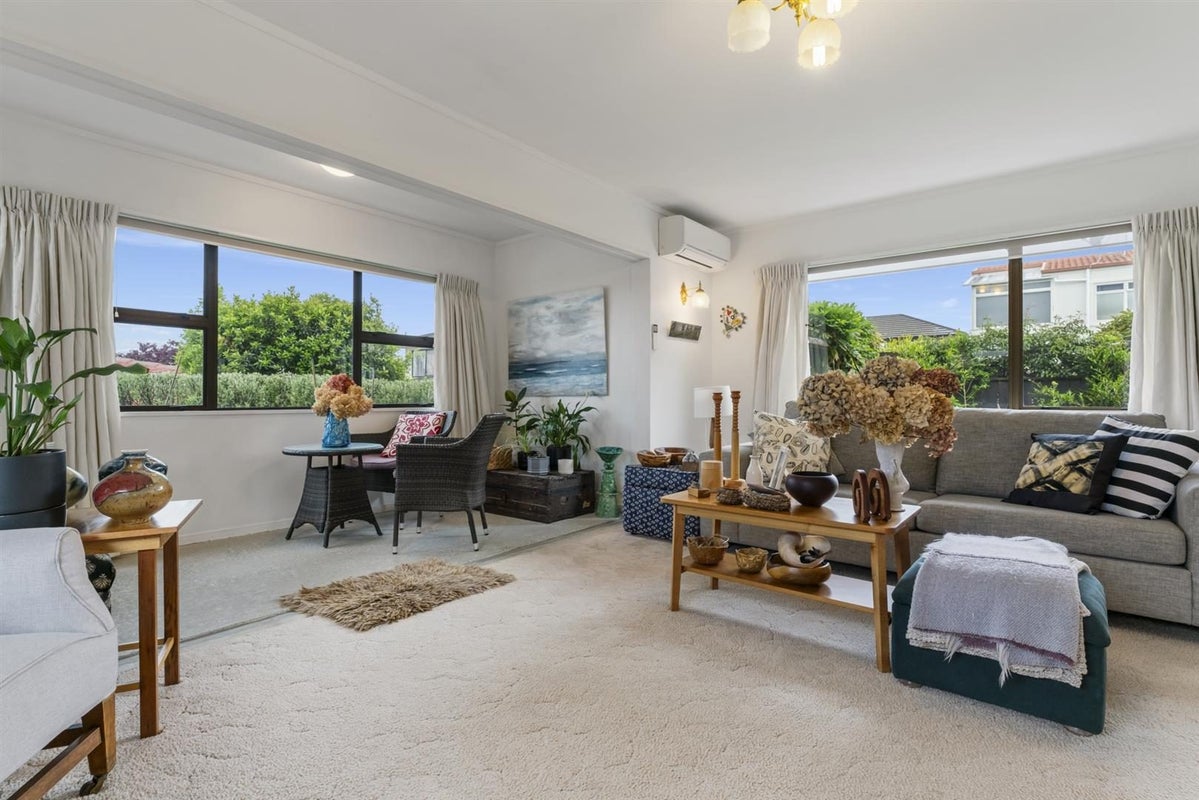 7A Laing Place, Otumoetai, Tauranga - Carousel 1
