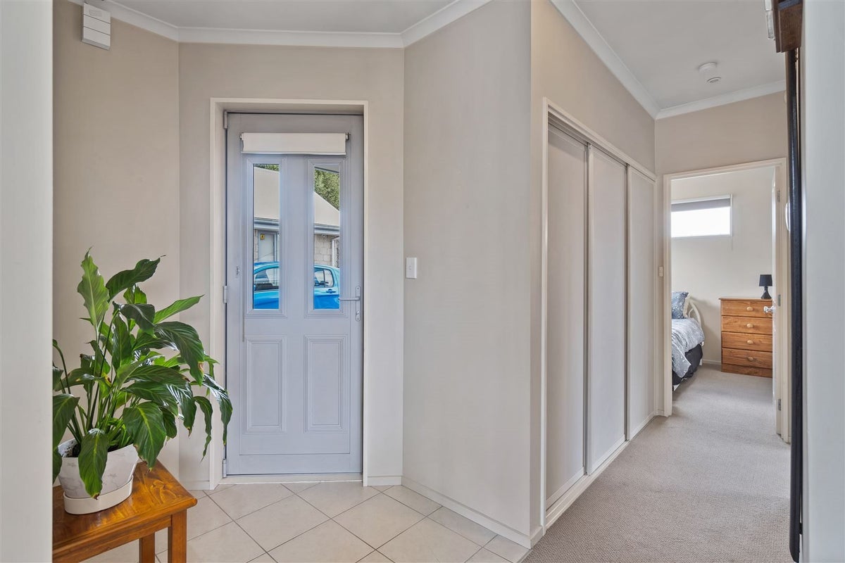 3/194 Waimairi Road, Ilam, Christchurch - Carousel 2