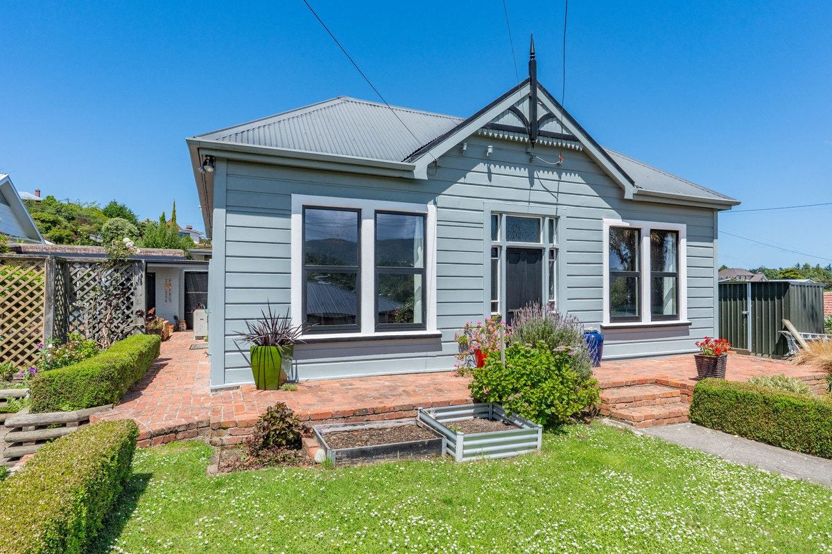 10 Maybank Street, North East Valley, Dunedin - Carousel 1