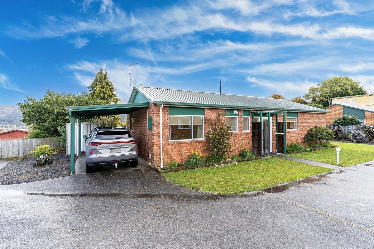 333 Pine Hill Road, Liberton, Dunedin - Carousel 1