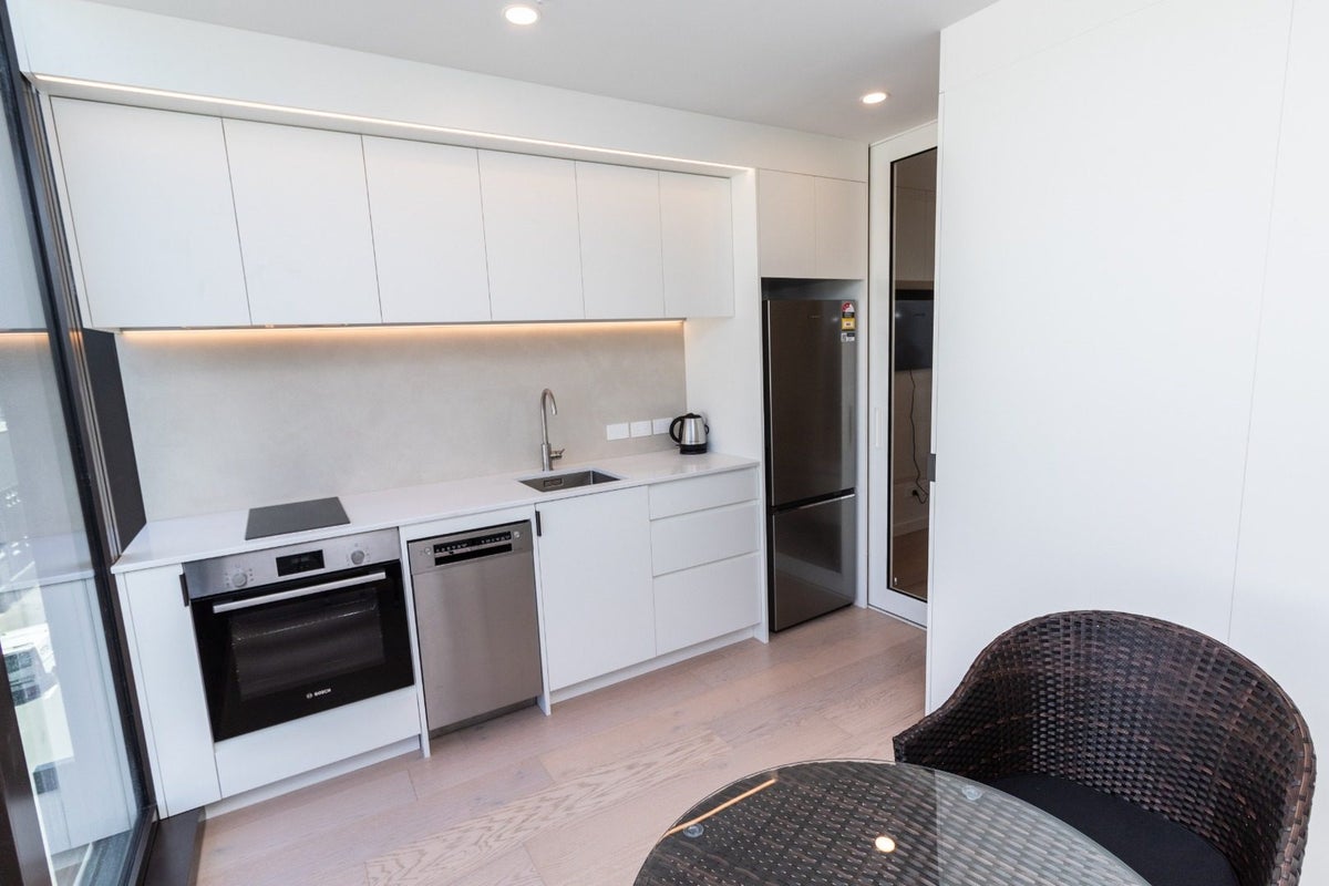 307/10A Alpha Street, Te Aro, Wellington - Carousel 2