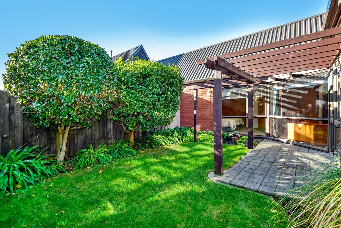 7 Norwood Street, Beckenham, Christchurch - Carousel 25