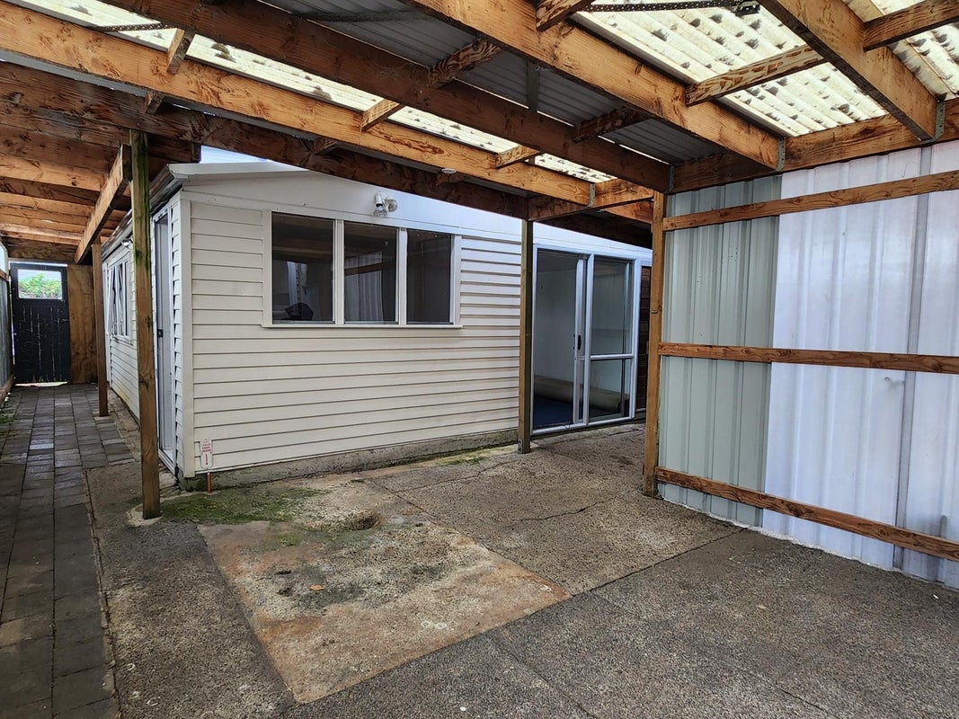 32 Cameron Road, Hamilton East, Hamilton - Carousel 15