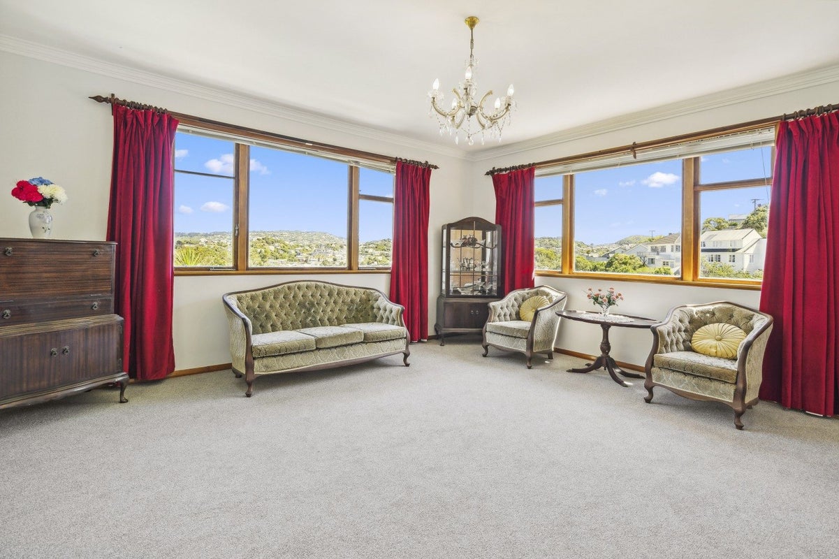 28 Ashleigh Crescent, Miramar, Wellington - Carousel 2