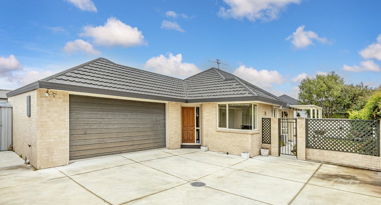 165 Bower Avenue, New Brighton, Christchurch - Carousel 1