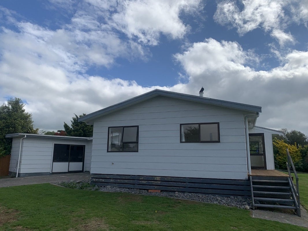 4 Viking Street, Norsewood - Carousel 2