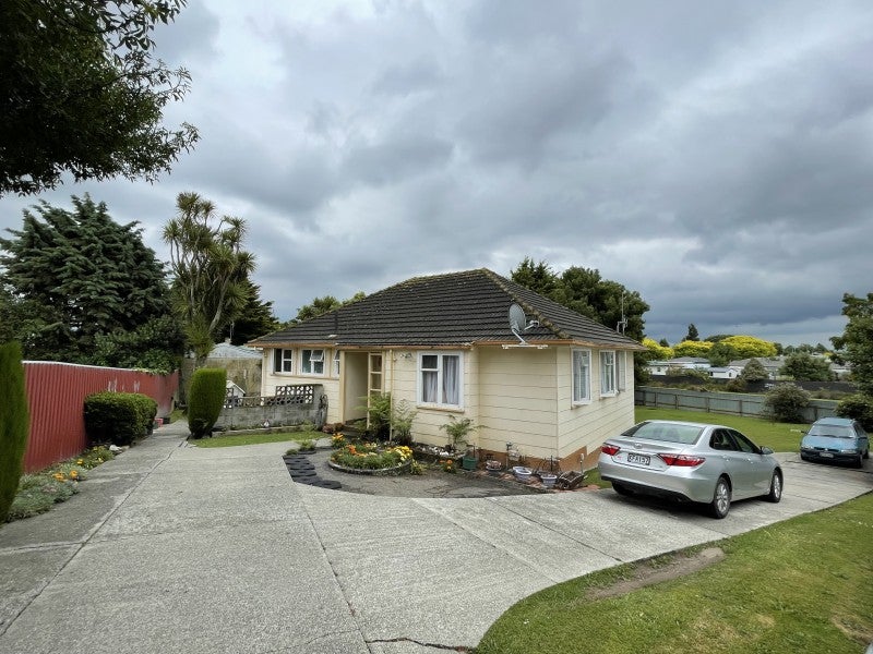 16 Mersey Terrace, Roslyn, Palmerston North - Carousel 1