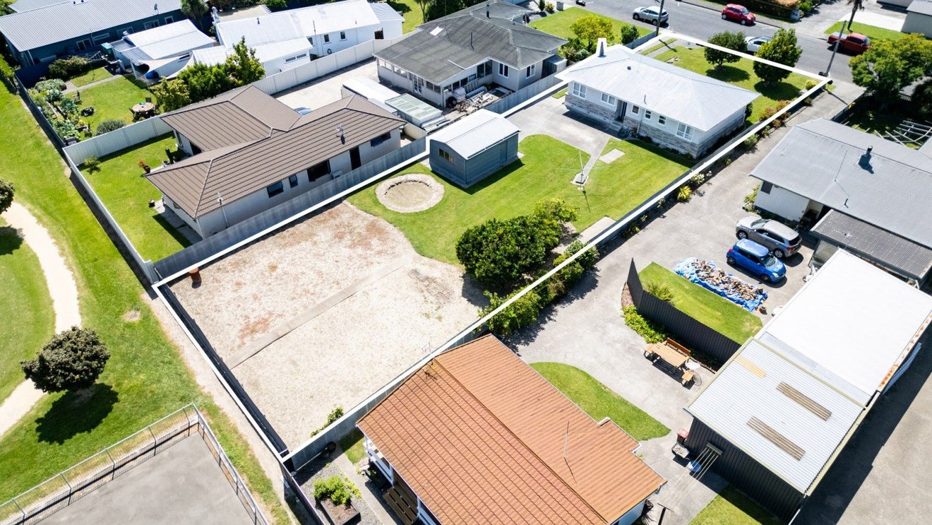 14 Windsor Terrace, Taradale, Napier - Carousel 2