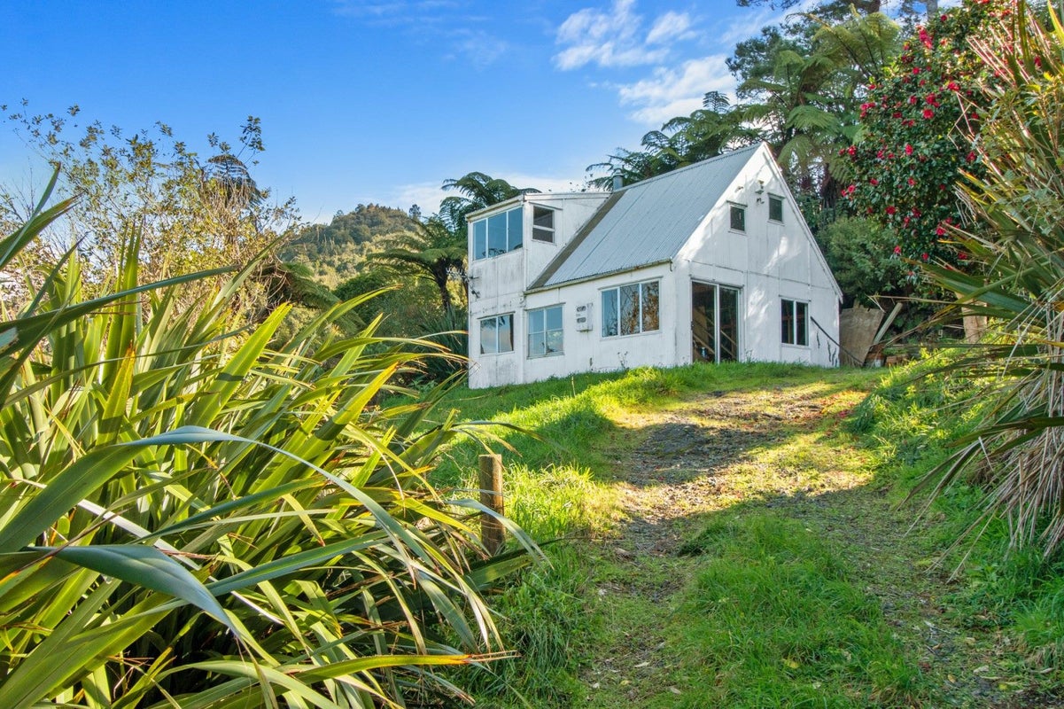335 Lindemann Road, Tahawai, Katikati - Carousel 2