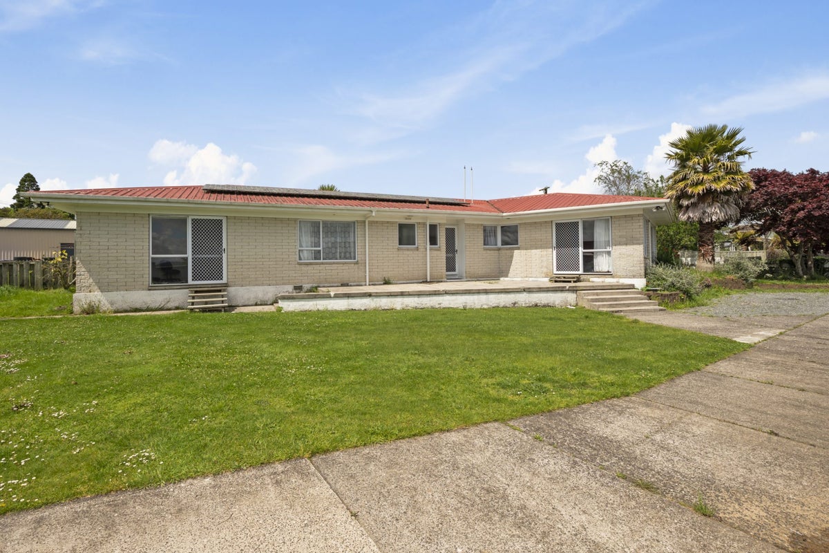 18 Wingrove Road, Owhata, Rotorua - Carousel 1