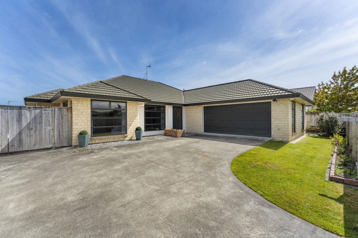 25 Geneva Terrace, Kelvin Grove, Palmerston North - Carousel 1