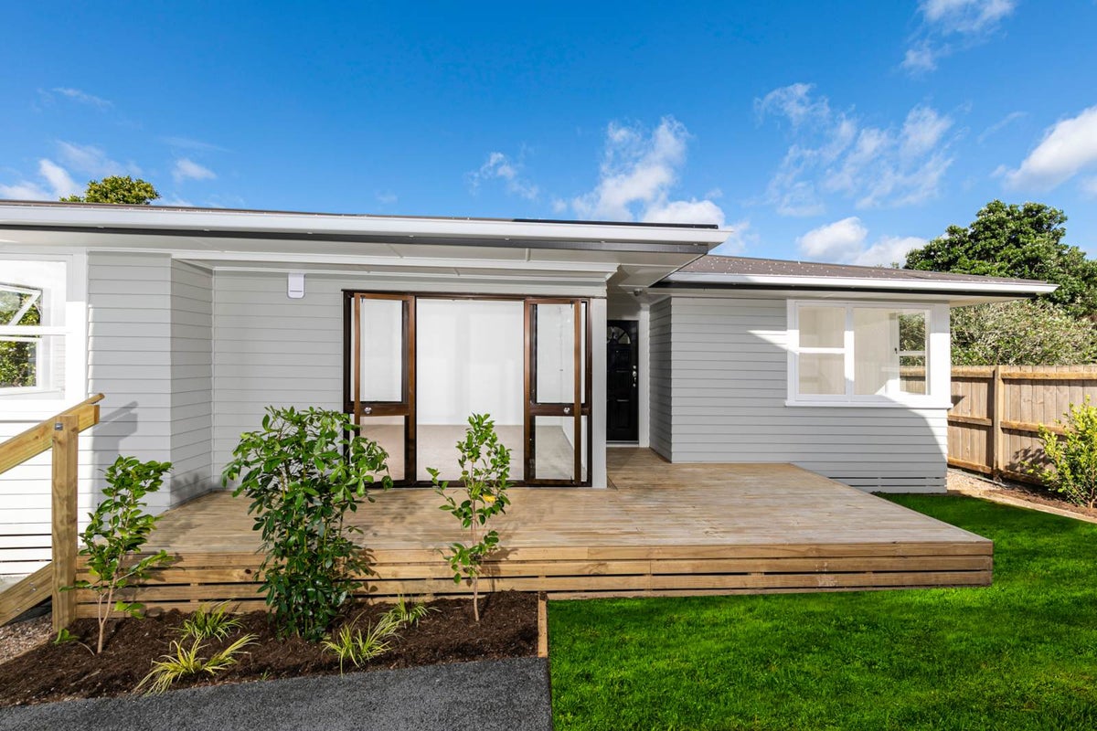 48E Lyttelton Avenue, Forrest Hill, Auckland - Carousel 2