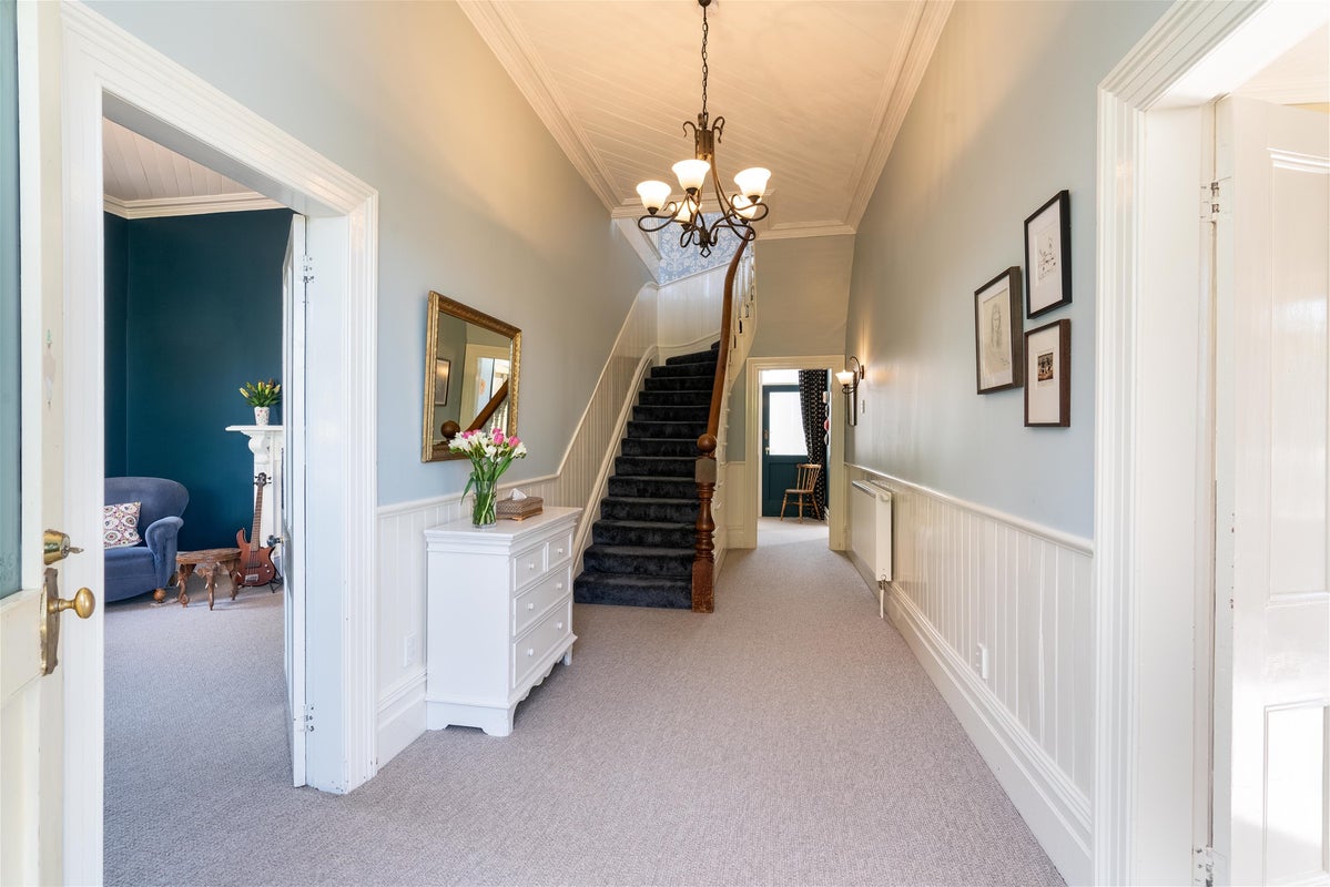 32 Pacific Street, Roslyn, Dunedin - Carousel 2