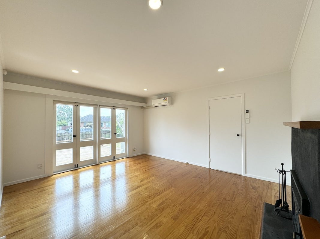 26 Te Kanawa Crescent, Henderson, Auckland - Carousel 2
