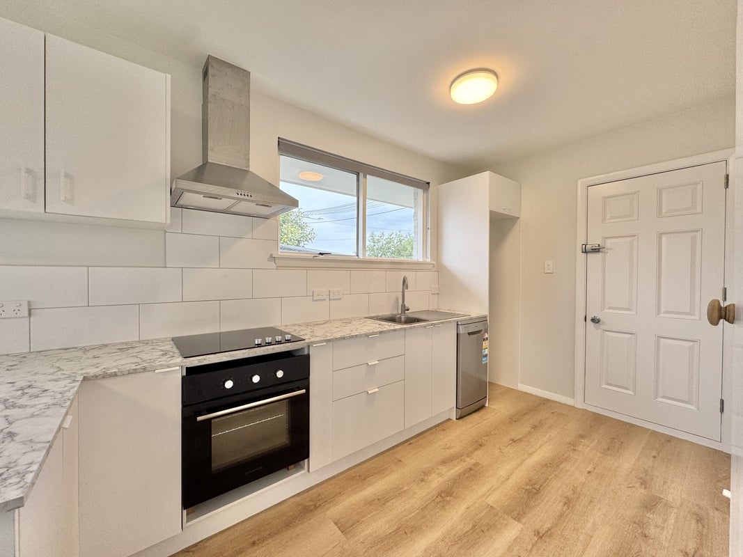1/23 Keswick Street, Woolston, Christchurch - Carousel 2
