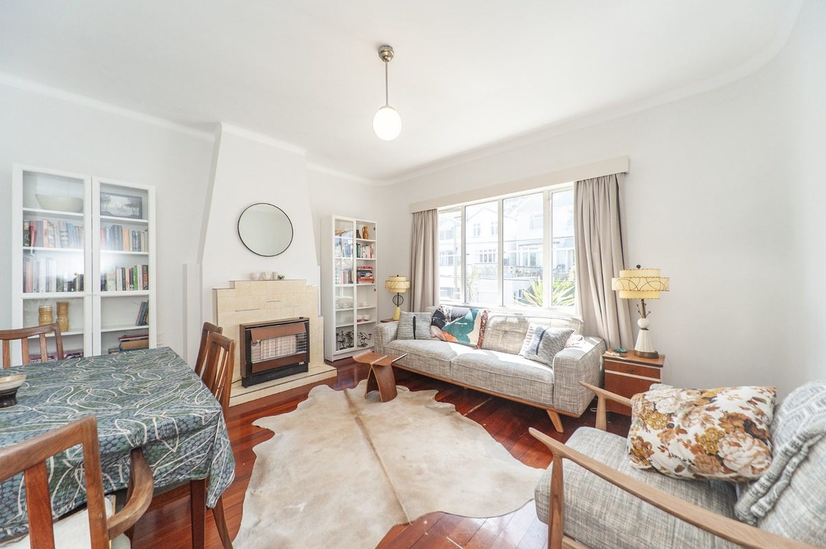 3/9 Hawker Street, Mount Victoria, Wellington - Carousel 1