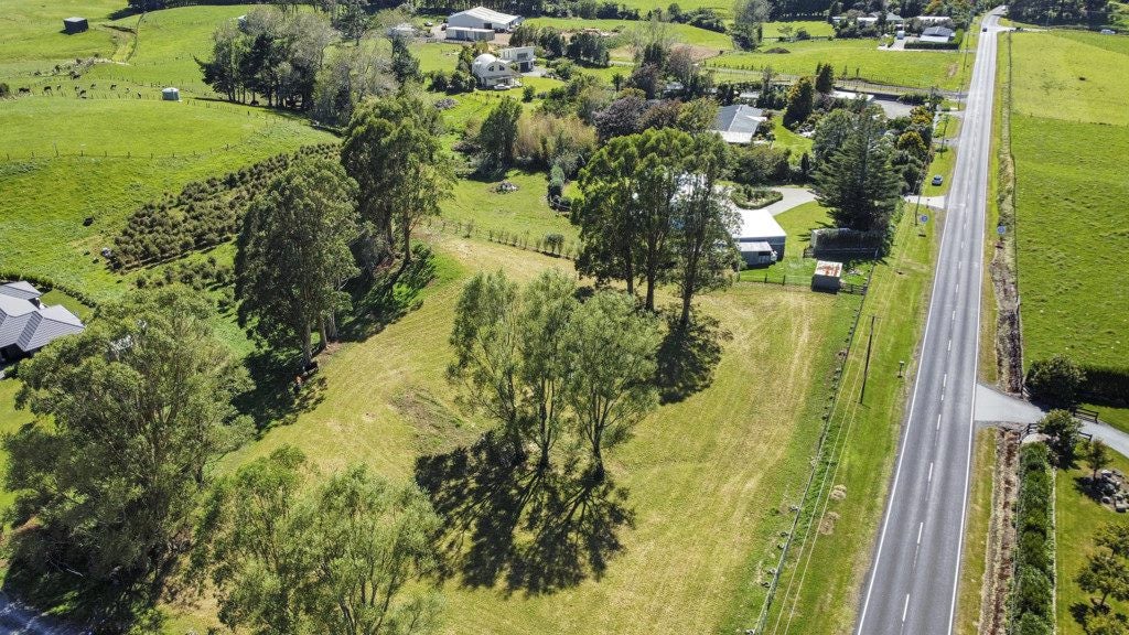 822 Carrington Road, Hurworth, New Plymouth - Carousel 24