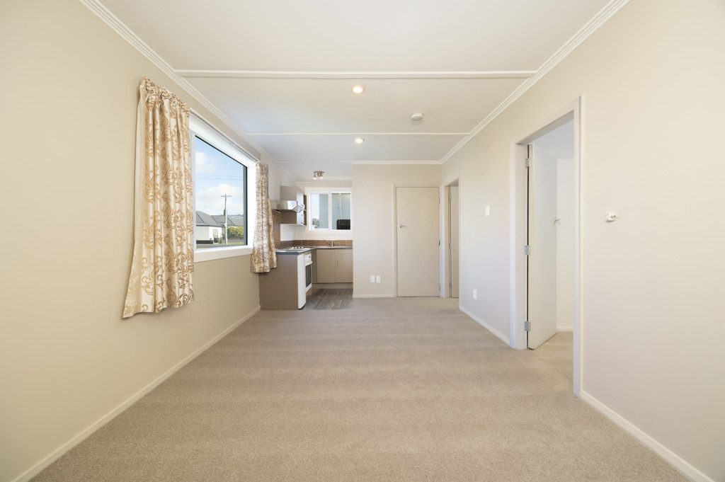 35 Dalgety Street, Saint Kilda, Dunedin - Carousel 1