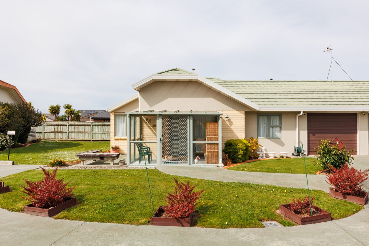 4 Foxtail Fern, Kelvin Grove, Palmerston North - Carousel 1