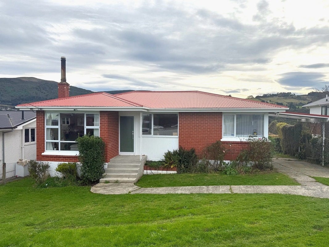 239 Pine Hill Road, Dalmore, Dunedin - Carousel 1