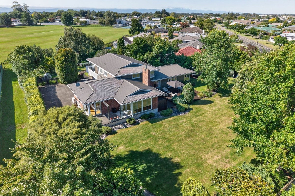 239 Kimbolton Road, Feilding, Feilding - Carousel 1