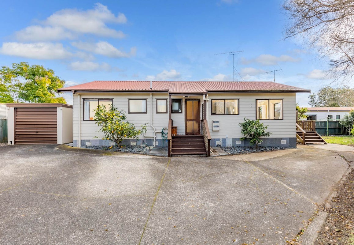 2/12 Eskdale Road, Birkdale, Auckland - Carousel 1