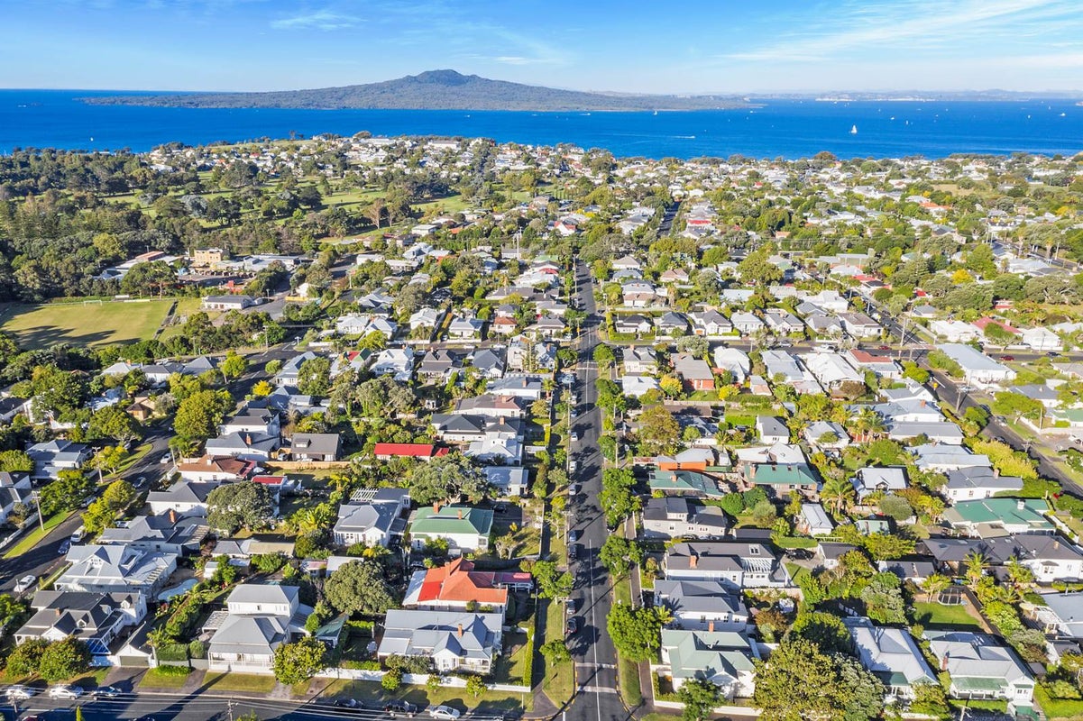 38 Mozeley Avenue, Devonport, Auckland - Carousel 21