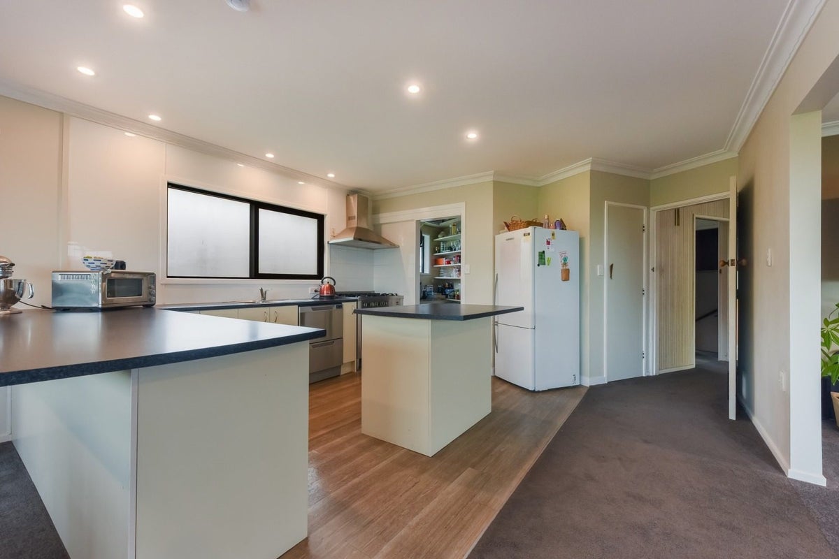 28 Douglas Road, Wakatu, Nelson - Carousel 2