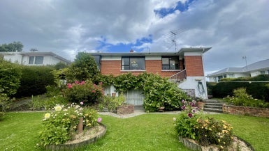 245 Pine Hill Road, Dalmore, Dunedin - Carousel 1