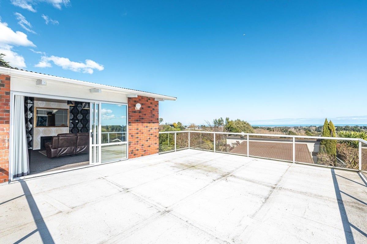11 Virginia Heights, Otamatea, Whanganui - Carousel 2