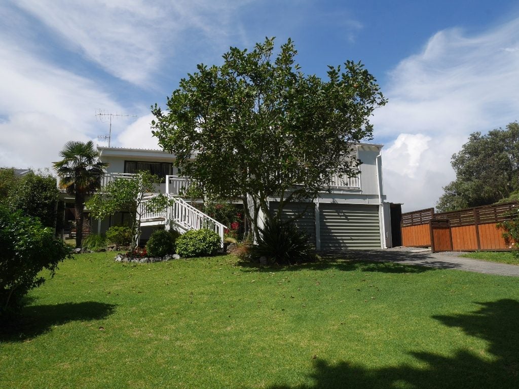 8 Rosetta Road, Raumati South, Paraparaumu - Carousel 2